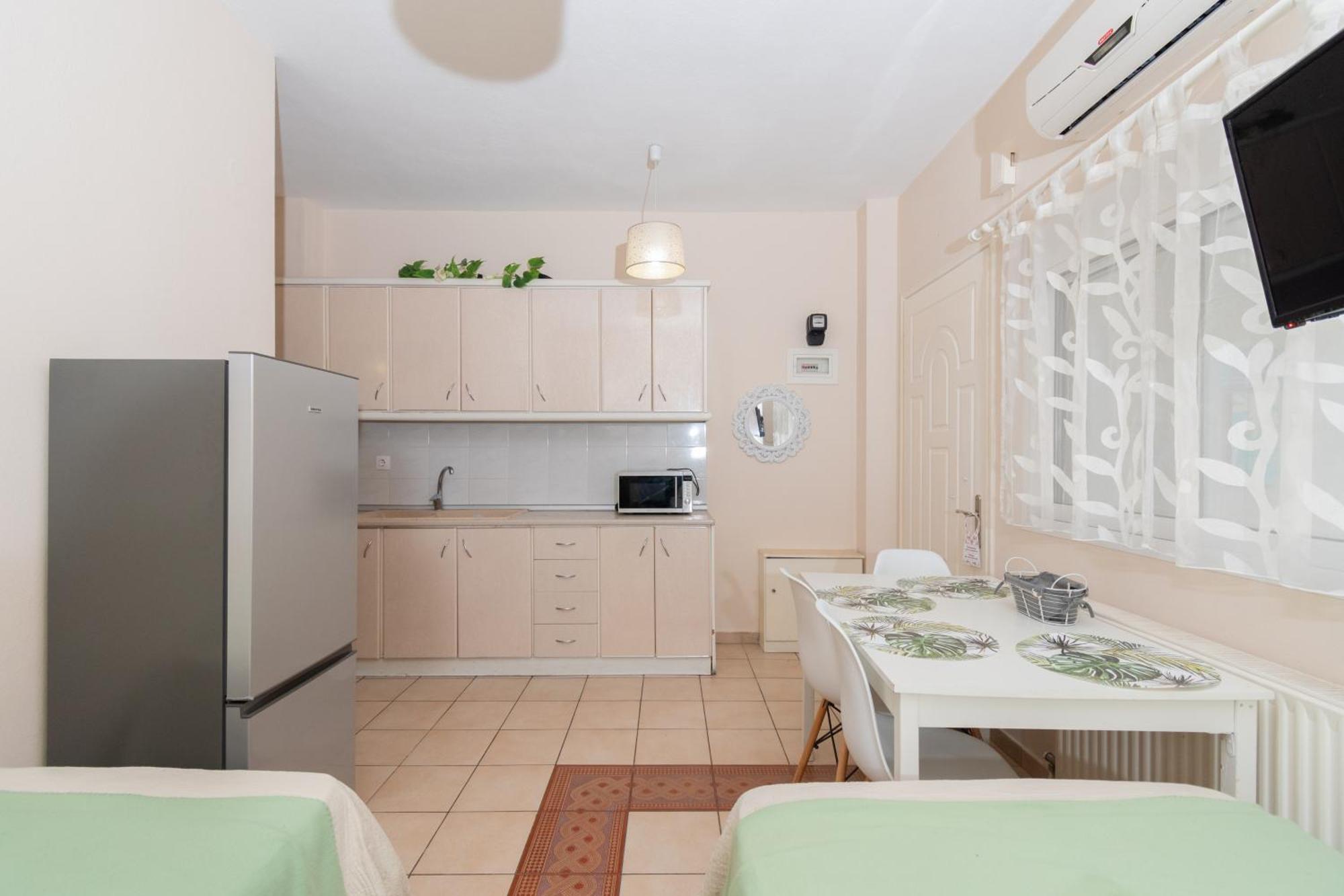 Family Inn Apartments&Suites Neos Marmaras Eksteriør billede