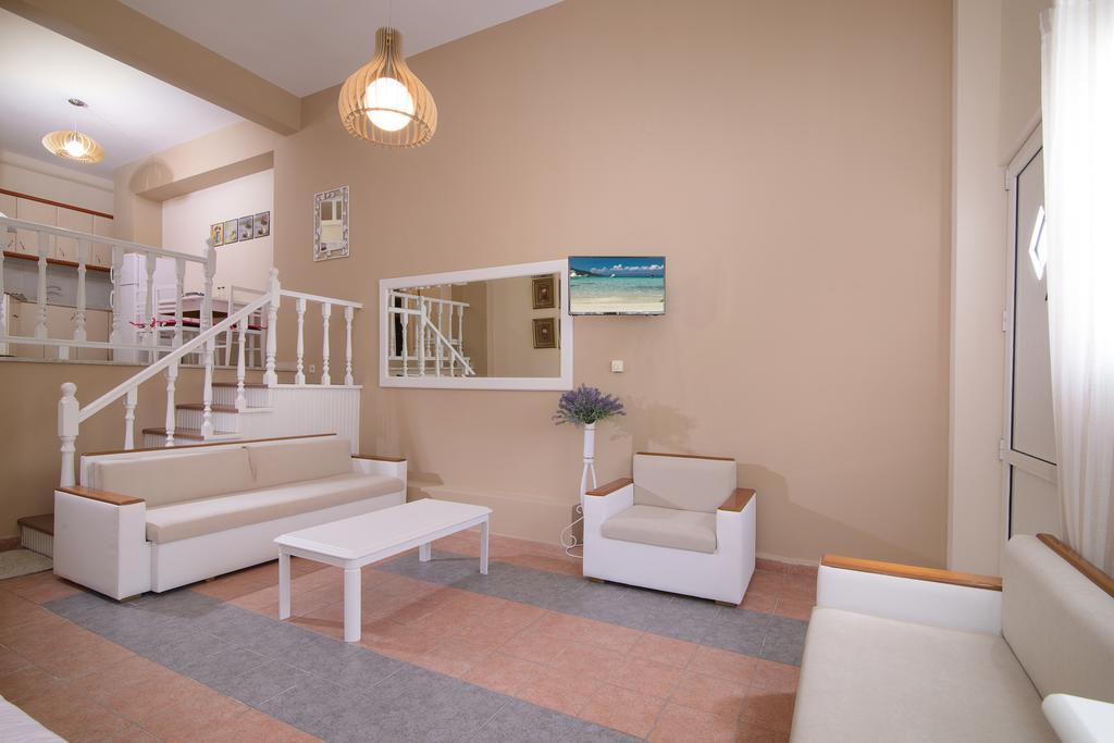 Family Inn Apartments&Suites Neos Marmaras Eksteriør billede